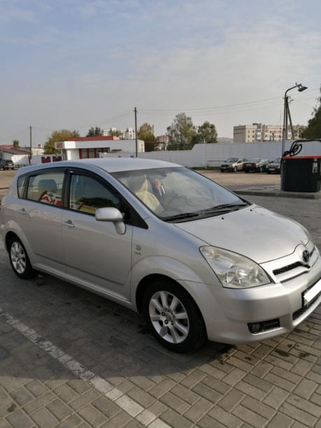 Toyota Corolla Verso II (E121), 7 мест, 2004 г.