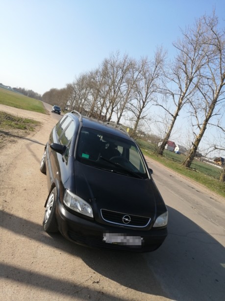 Opel Zafira A, 7 мест, 2001 г.