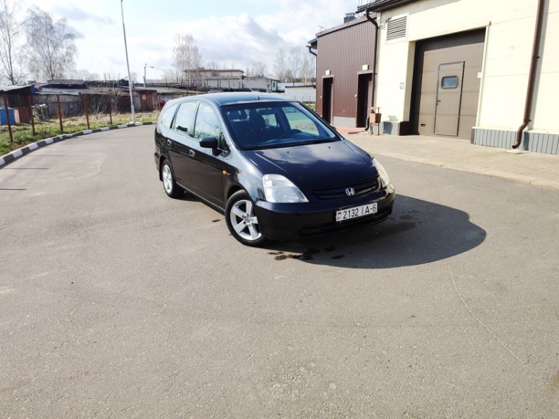 Honda Stream I, 7 мест, 2001 г.