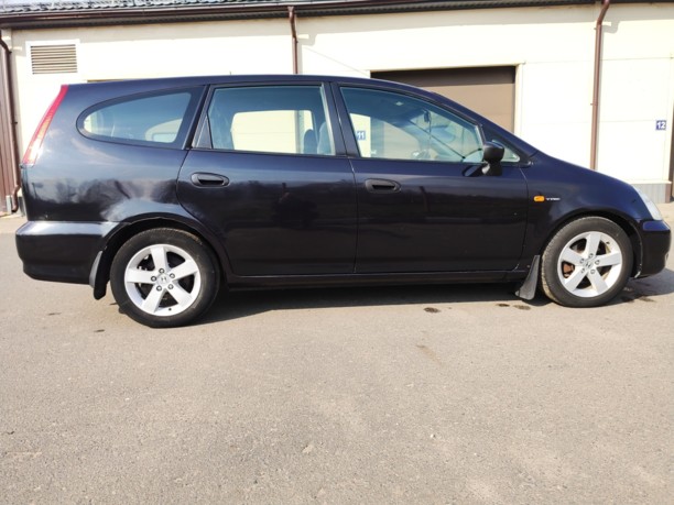 Honda Stream I, 7 мест, 2001 г.
