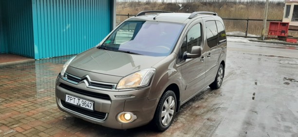 Citroen Berlingo II · Рестайлинг, 5 мест, 2013 г.