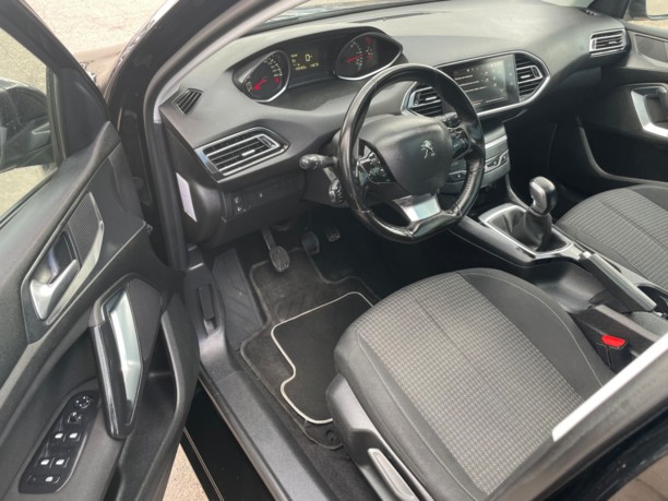 Peugeot 308 T9 · Рестайлинг, 2018 г.