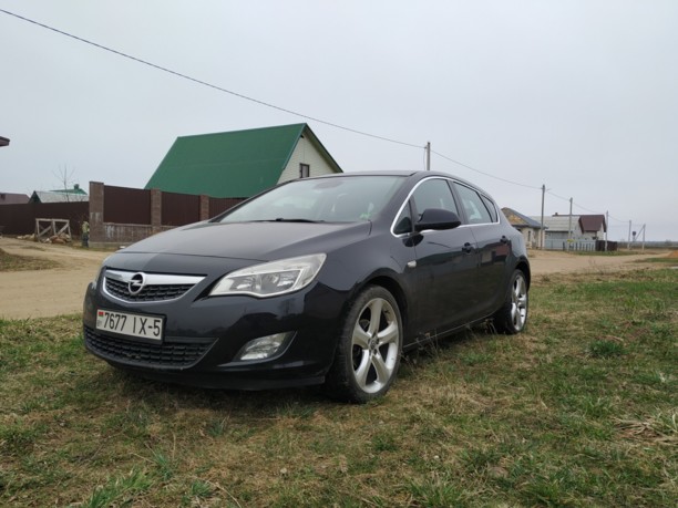 Opel Astra J, 2010 г.