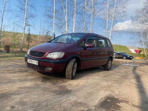 Opel Zafira A, 7 мест, 2000 г.