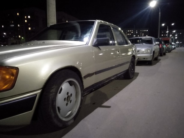 Mercedes-Benz E-Класс W124, S124, C124, A124, 1988 г.