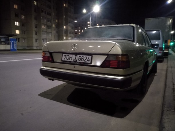 Mercedes-Benz E-Класс W124, S124, C124, A124, 1988 г.