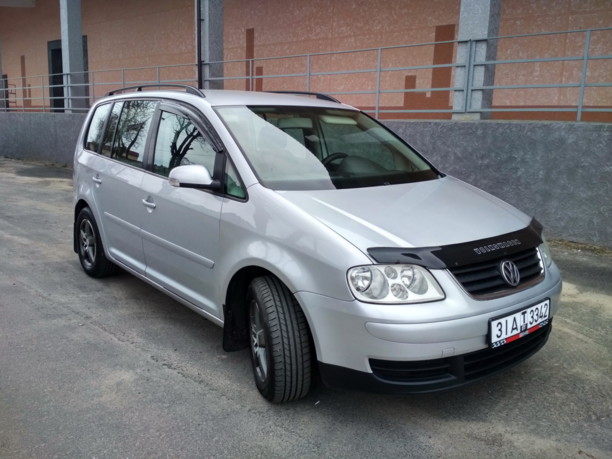 Volkswagen Touran I, 7 мест, 2004 г.