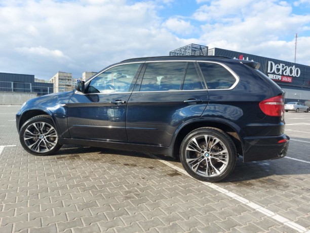 BMW X5 E70, 5 мест, 2009 г.