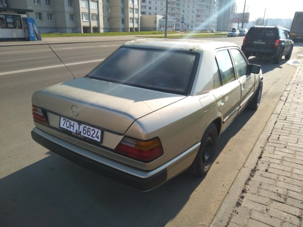 Mercedes-Benz E-Класс W124, S124, C124, A124, 1988 г.