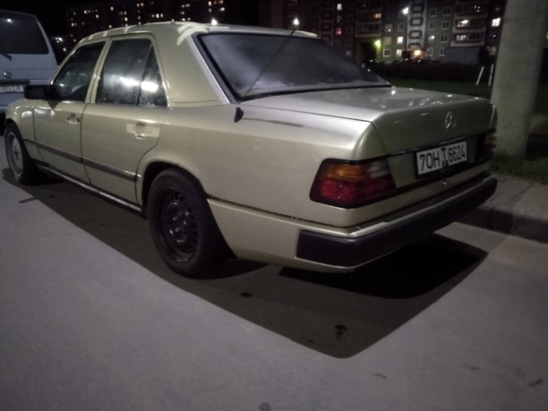 Mercedes-Benz E-Класс W124, S124, C124, A124, 1988 г.