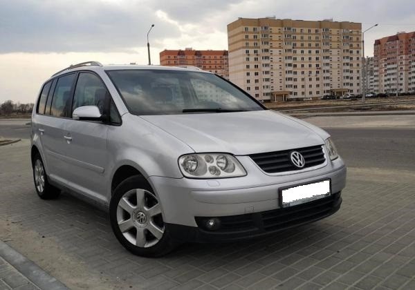 Volkswagen Touran I, 7 мест, 2005 г.