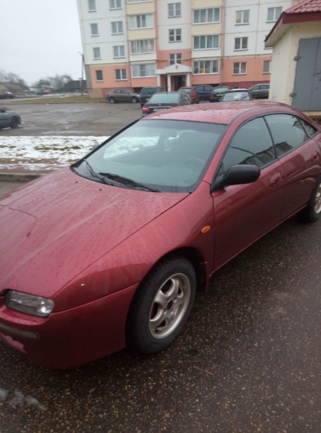 Mazda 323F, 1998 г.