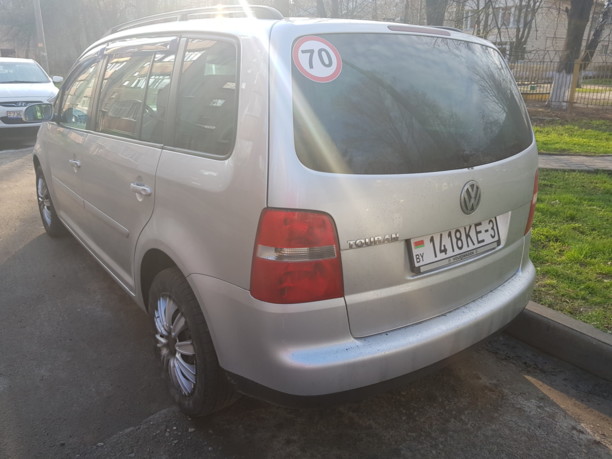 Volkswagen Touran I, 5 мест, 2004 г.