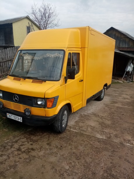 Mercedes Т1 207D - 410D, 1994 г.