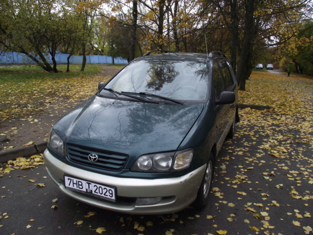 Toyota Picnic, 7 мест, 1997 г.