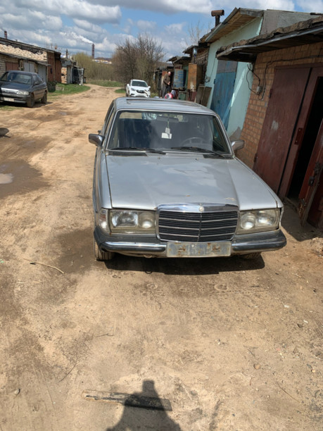 Mercedes-Benz E-Класс W123, 1983 г.