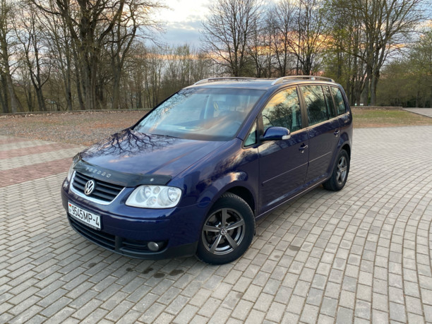 Volkswagen Touran I, 5 мест, 2006 г.