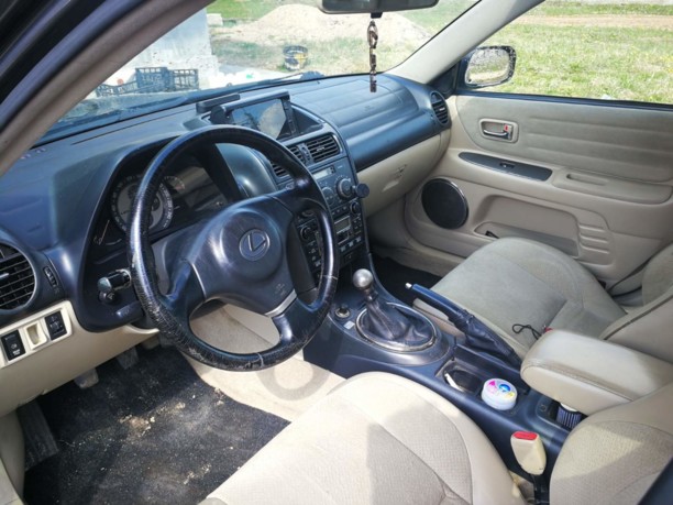 Lexus IS I, 2002 г.