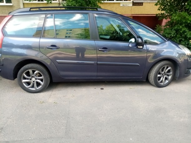 Citroen C4 Grand Picasso I, 7 мест, 2010 г.