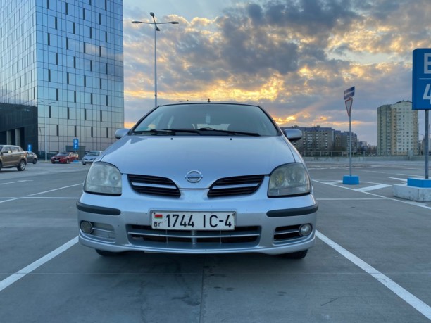 Nissan Almera Tino, 2003 г.