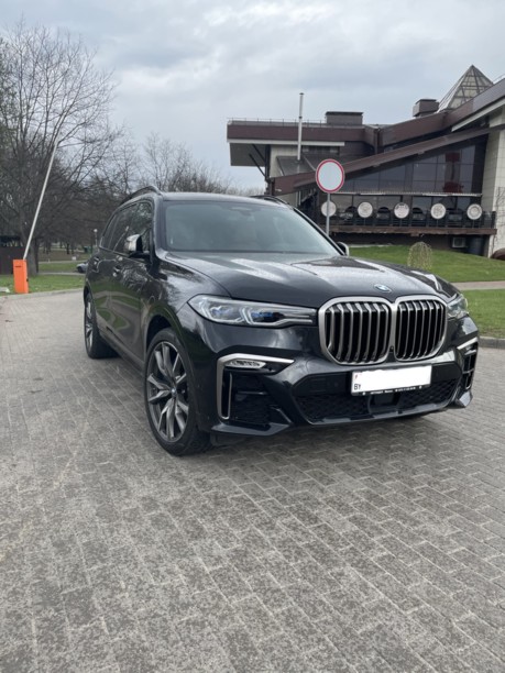 BMW X7, 7 мест, 2019 г.