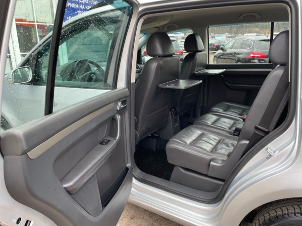 Volkswagen Touran I · Рестайлинг, 5 мест, 2008 г.