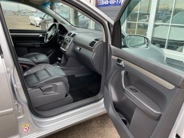 Volkswagen Touran I · Рестайлинг, 5 мест, 2008 г.