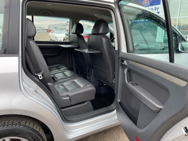 Volkswagen Touran I · Рестайлинг, 5 мест, 2008 г.