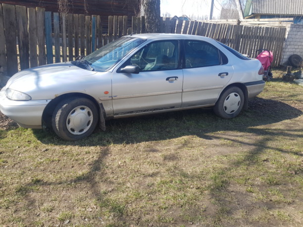 Ford Mondeo I, 1995 г.