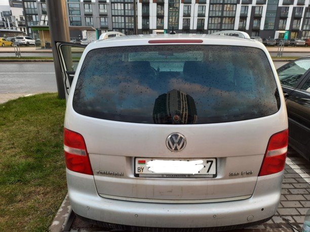 Volkswagen Touran I, 7 мест, 2005 г.