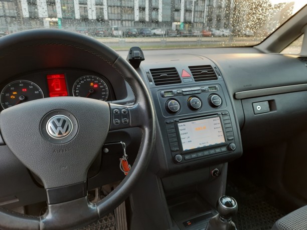 Volkswagen Touran I, 7 мест, 2005 г.