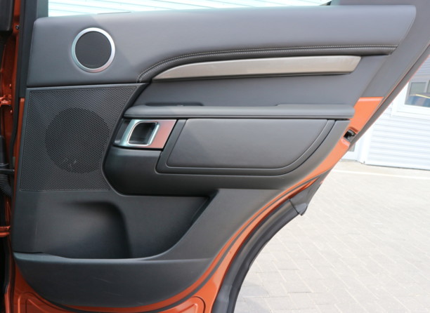 Land Rover Discovery V, 7 мест, 2019 г.