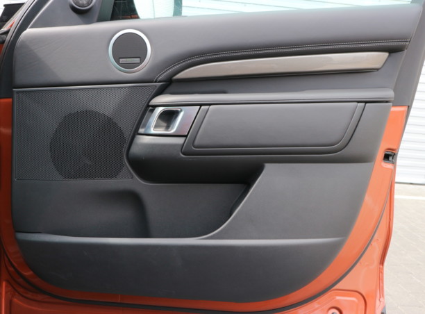 Land Rover Discovery V, 7 мест, 2019 г.