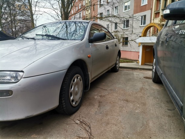 Mazda 323F, 1996 г.