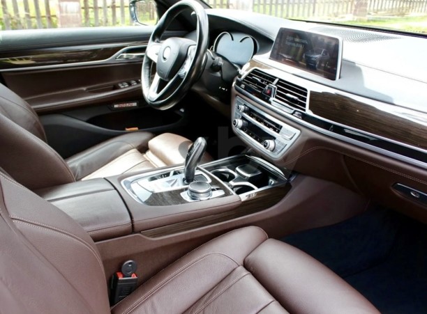 BMW 7 серия G11, 2015 г.