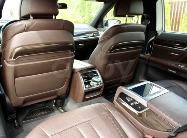 BMW 7 серия G11, 2015 г.