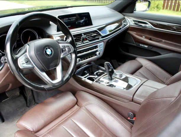 BMW 7 серия G11, 2015 г.