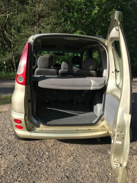 Toyota Yaris Verso, 2001 г.
