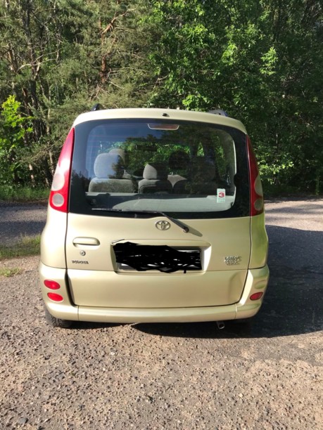Toyota Yaris Verso, 2001 г.