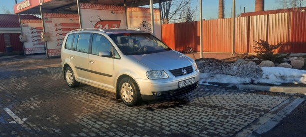 Volkswagen Touran I, 5 мест, 2004 г.