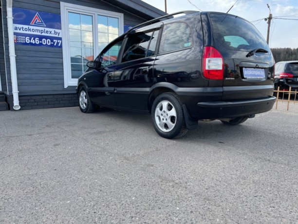 Opel Zafira A · Рестайлинг, 5 мест, 2004 г.