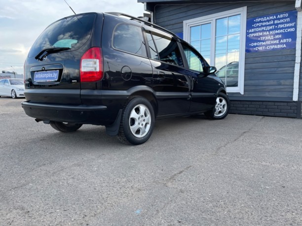 Opel Zafira A · Рестайлинг, 5 мест, 2004 г.