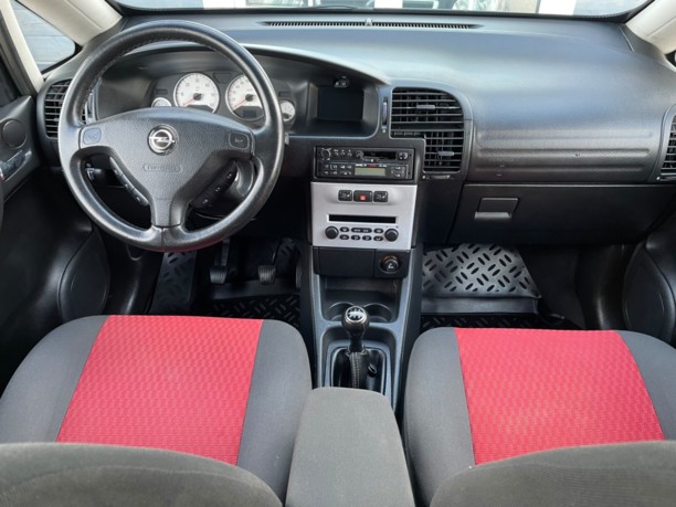 Opel Zafira A · Рестайлинг, 5 мест, 2004 г.