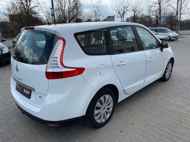 Renault Grand Scenic III · 2-й рестайлинг, 7 мест, 2013 г.