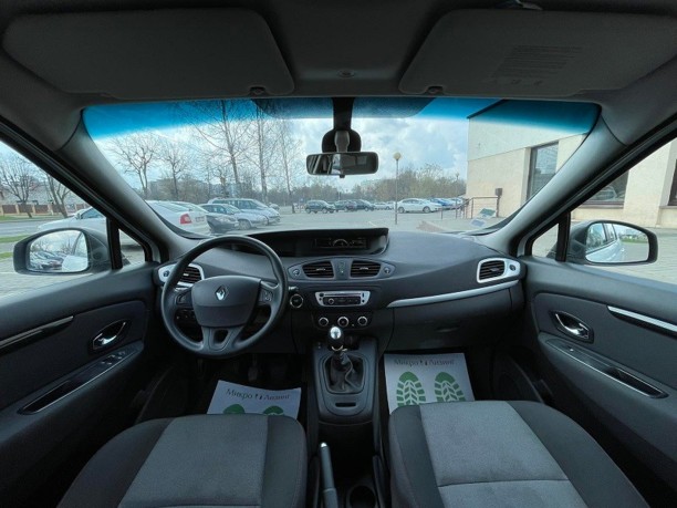 Renault Grand Scenic III · 2-й рестайлинг, 7 мест, 2013 г.
