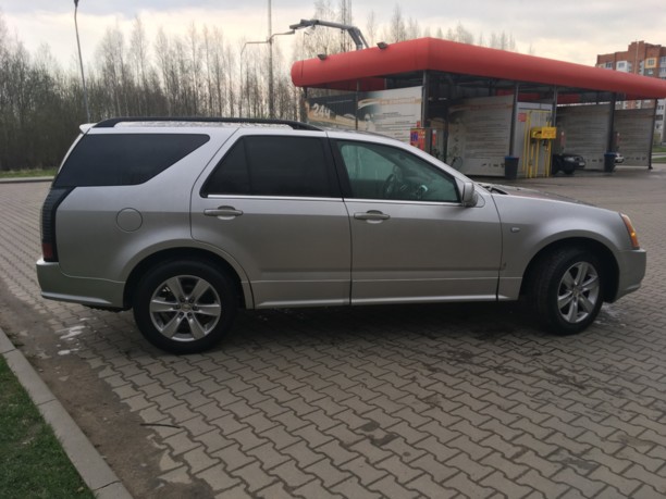 Cadillac SRX I, 5 мест, 2007 г.