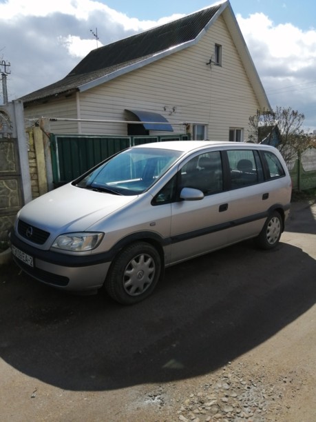 Opel Zafira A, 7 мест, 2000 г.