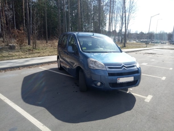 Citroen Berlingo II, 5 мест, 2010 г.