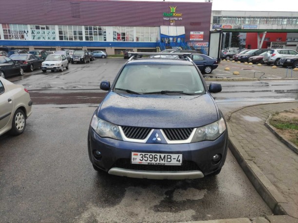 Mitsubishi Outlander XL, 5 мест, 2008 г.