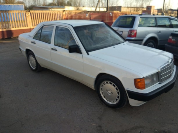 Mercedes-Benz 190 (W201), 1989 г.